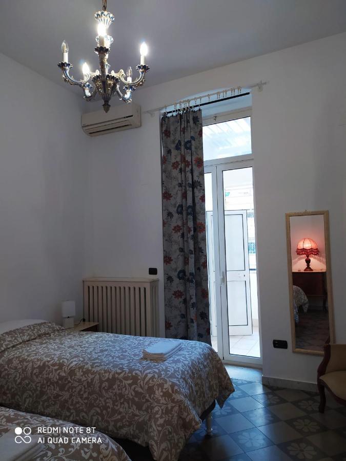 Appartamento Dante Alighieri House Bari Esterno foto